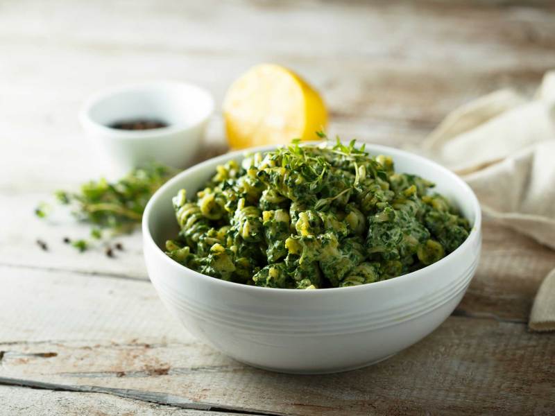 Nudeln mit hausgemachtem Spinat-Pesto