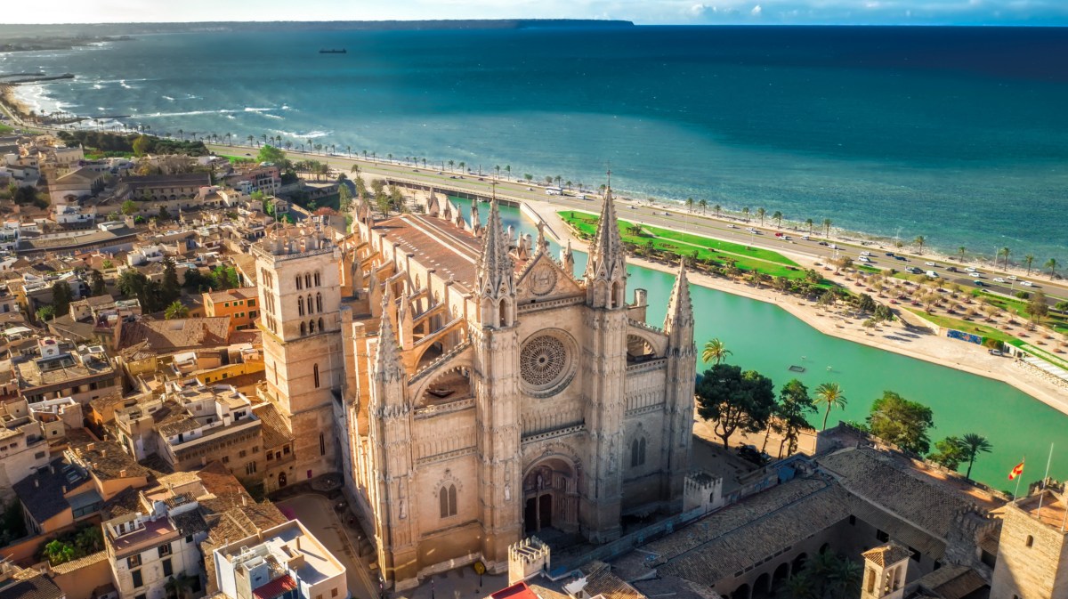 Palma de Mallorca Kathedrale aus Vogelperspektive