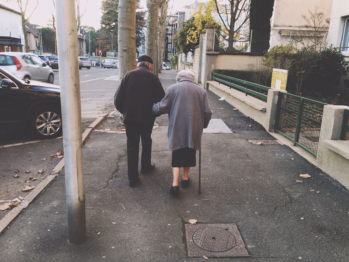 Nach 70 gemeinsamen Ehejahren feiert man die Gnadenhochzeit.