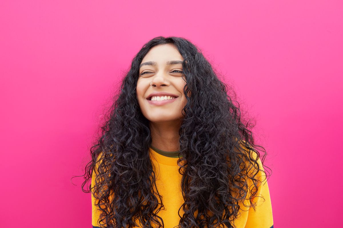 Kann Reiswasser das Haarwachstum fördern? Wir zeigen dir, was das Hausmittel kann.