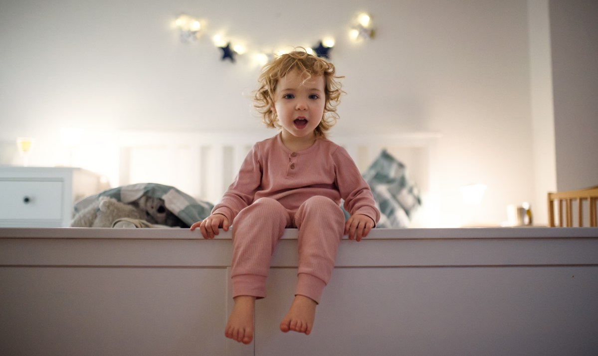 Kinder gehen nicht gern ins Bett. Sie haben Angst, sie könnten was verpassen. Wir wissen, wie es abends trotzdem entspannt ins Bett geht.