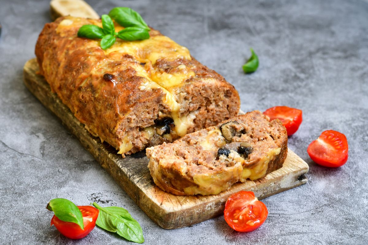 Rezept für Hackbraten mit Käsefüllung