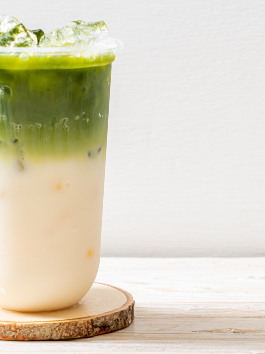 Erfrischende Iced Matcha Rezepte für den Sommer – von Latte bis Lemonade