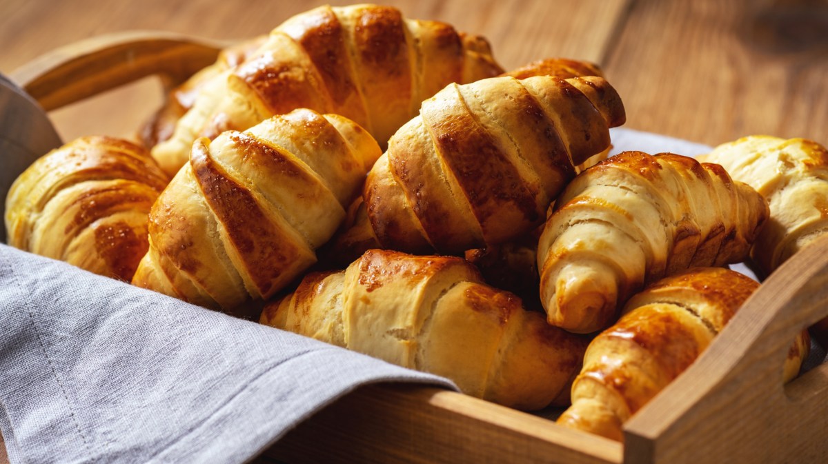 Fluffige Butterhörnchen: Einfaches Rezept zum Selberbacken - gofeminin