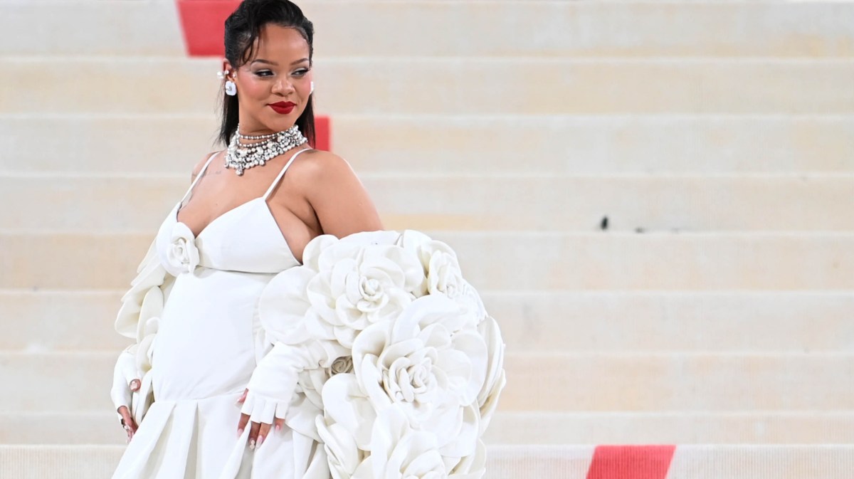 Rihanna mit Babybauch auf der MET-Gala