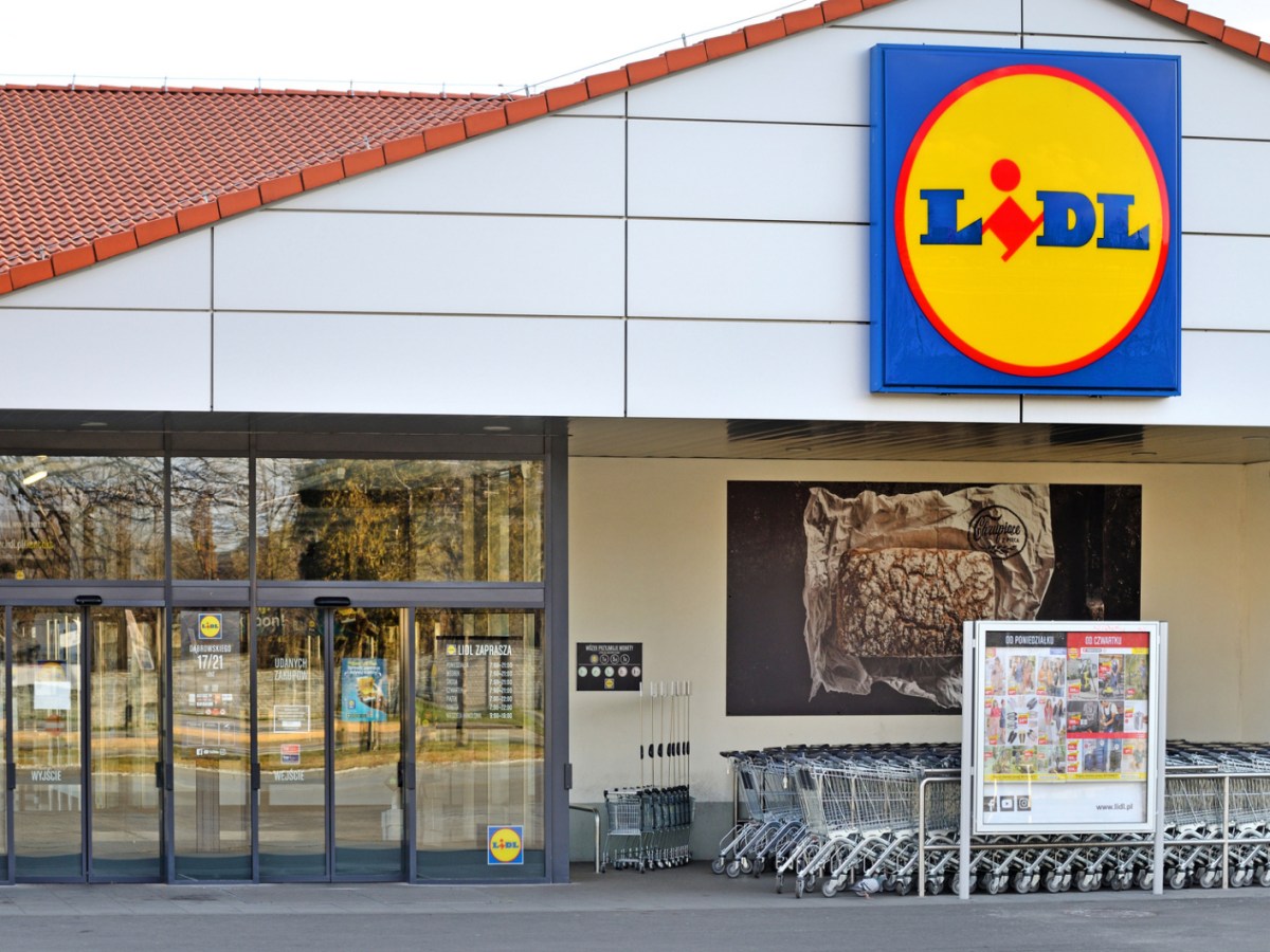 Außenfassade von Lidl Filliale.