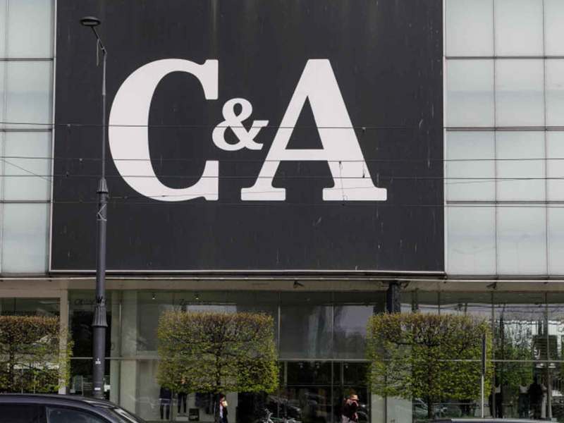 C&A Logo eines Stores in der Stadt von 2024.