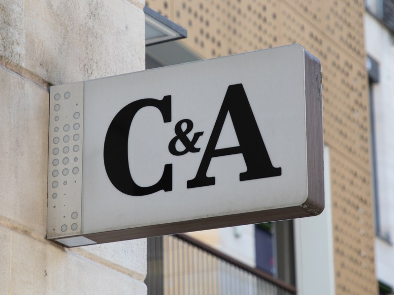 C&A Logo Schild
