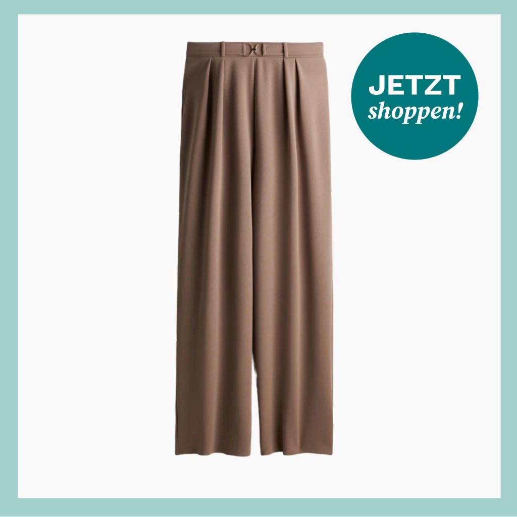 Weit geschnittene Hose mit Ziertrense an der Taille