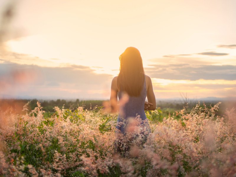 Frau im Feld