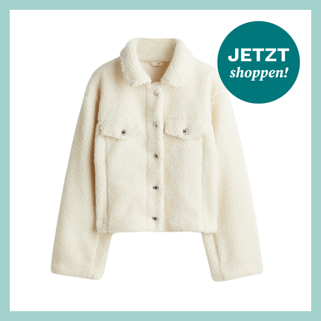 Weiße Jacke aus Teddyfleece mit Kragen und Knopfleiste