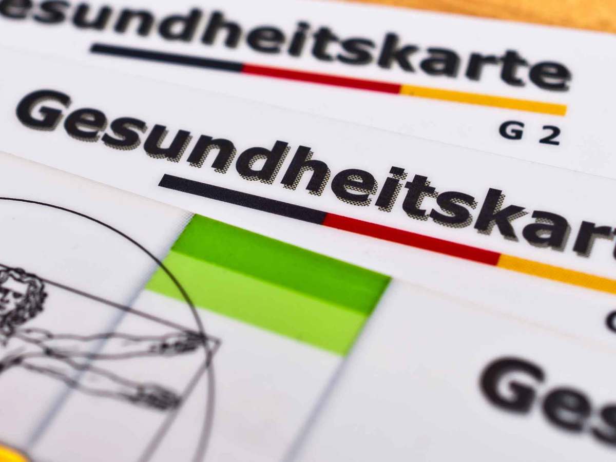 Krankenkassen werden teurer: Das kommt 2025 auf und zu