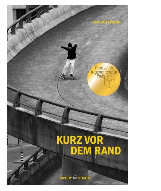 Cover von "Kurz vor dem Rand, erschienen bei Verlagshaus Jacoby & Stuart